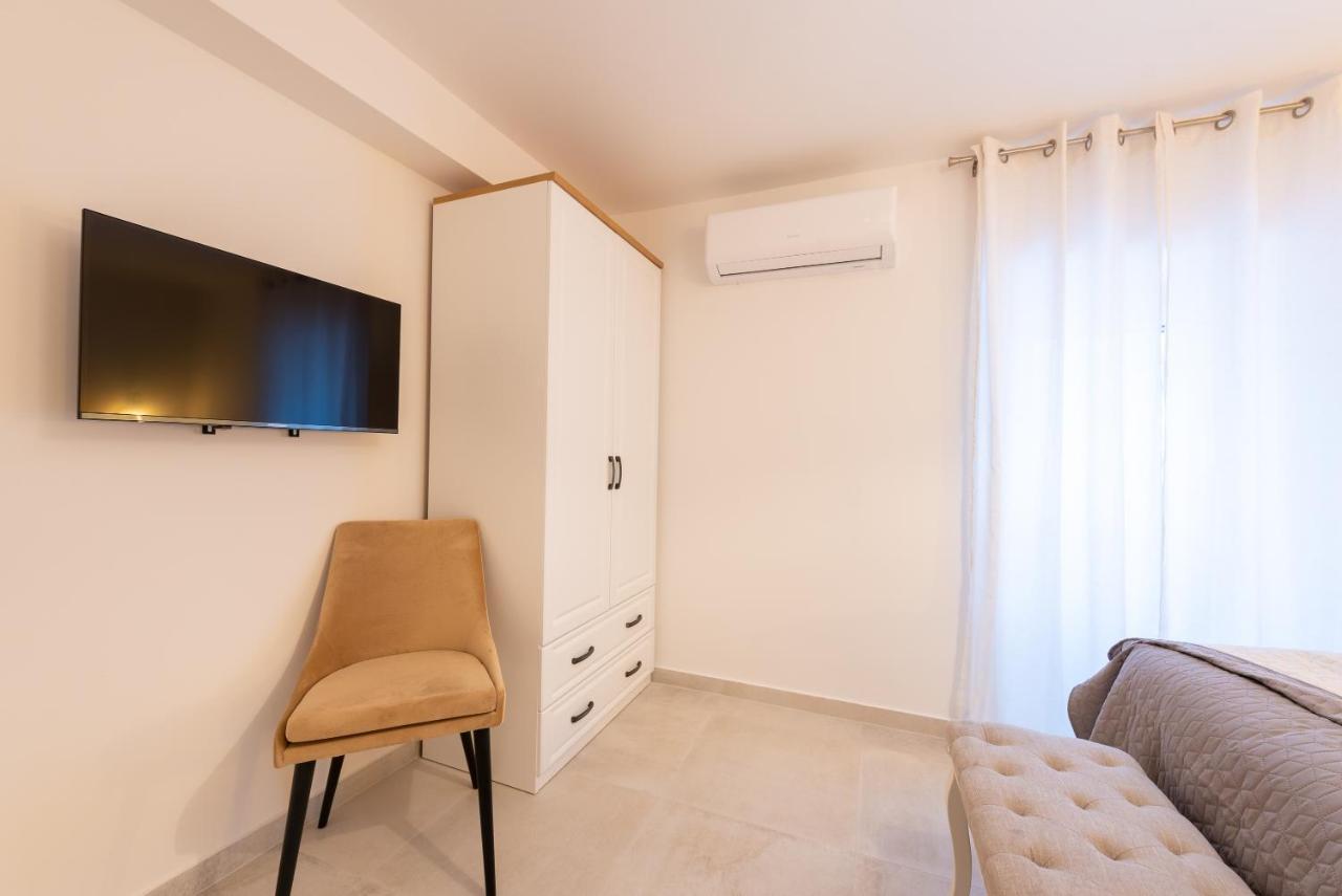 Apartment Olive Kaštela Exteriör bild